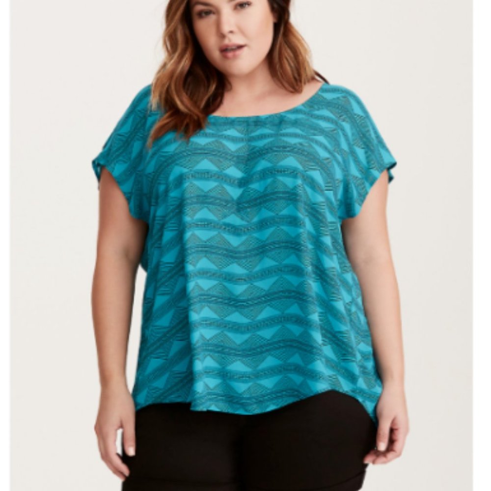 TORRID  Diamond Print Strappy Georgette